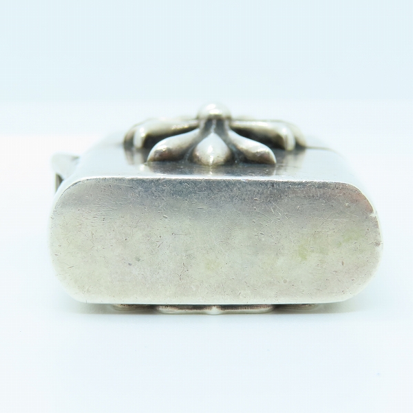 実際に弊社で買取させて頂いたCHROME HEARTS/クロムハーツ ZIPPO/ジッポー V1 スモールCHクロス オイルライターの画像 4枚目