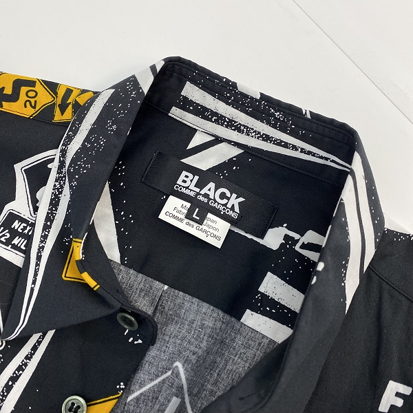 実際に弊社で買取させて頂いた【未使用】BLACK COMME des GARCONS/ブラックコムデギャルソン  総柄 半袖シャツ コットン 1E-B024/Lの画像 2枚目