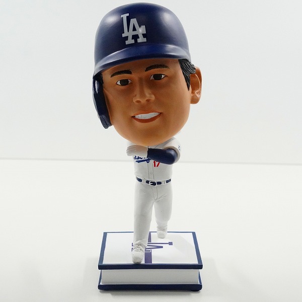 実際に弊社で買取させて頂いたFOCO/フォコ BIG HEADS ロサンゼルス・ドジャース ＃17 大谷翔平 打者 ボブルヘッド フィギュア 首振り人形の画像 1枚目