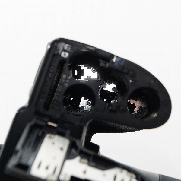 実際に弊社で買取させて頂いたFUJIFILM/富士フィルム FINEPIX S8200 コンパクトデジタルカメラ 動作確認済みの画像 7枚目