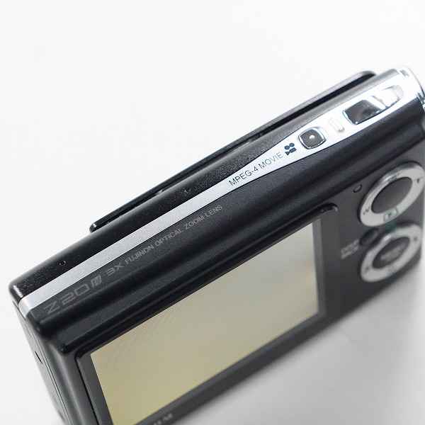実際に弊社で買取させて頂いたFUJIFILM/富士フィルム FinePix Z20fd ファインピクス コンパクトデジタルカメラ 動作確認済みの画像 3枚目