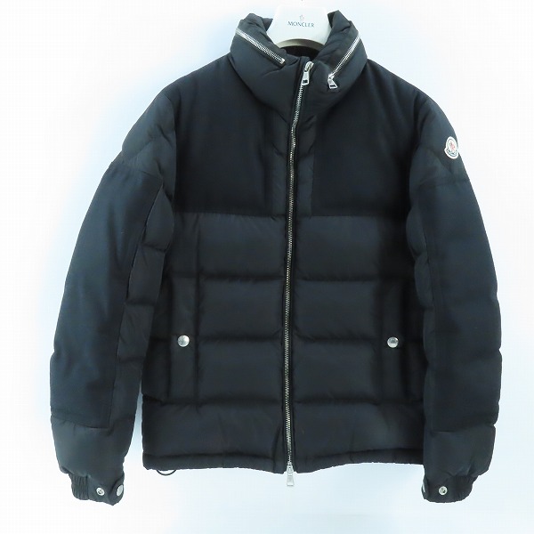 実際に弊社で買取させて頂いた【JPタグ】MONCLER/モンクレール ARCS/アークス ウール切り替え ダウンジャケット B20914181085/0