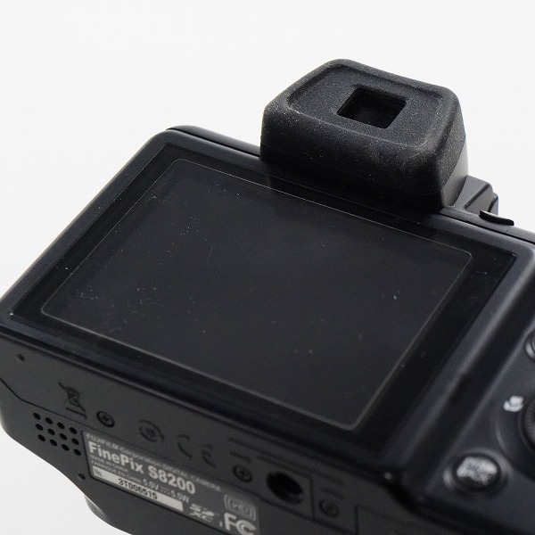 実際に弊社で買取させて頂いたFUJIFILM/富士フィルム FINEPIX S8200 コンパクトデジタルカメラ 動作確認済みの画像 5枚目