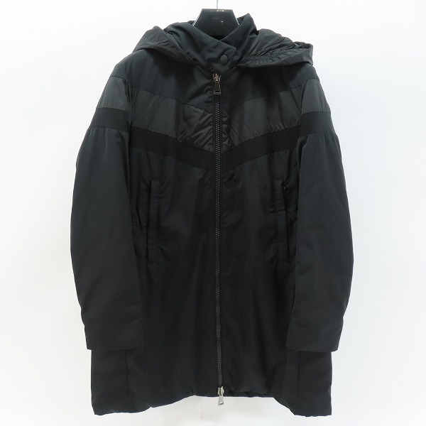実際に弊社で買取させて頂いたMONCLER/モンクレール GLAREOLE GIUBBOTTO/ナイロン ダウンコート D20934936485 54543/1