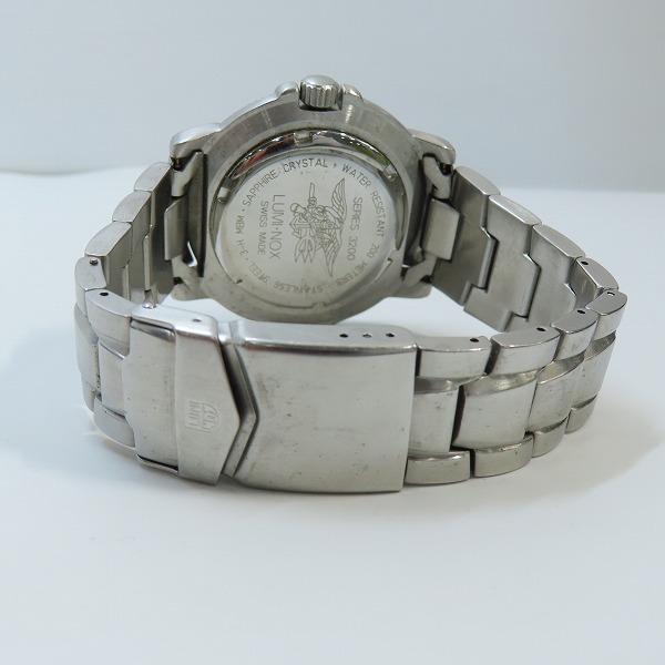 実際に弊社で買取させて頂いたLUMINOX/ルミノックス SERIES3200 腕時計【動作未確認】の画像 2枚目