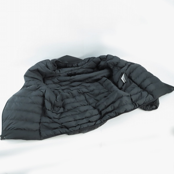 実際に弊社で買取させて頂いた【未使用/JPタグ】MONCLER/モンクレール POLSET GIUBBOTTO ダウンジャケット J20911A00055/6の画像 2枚目