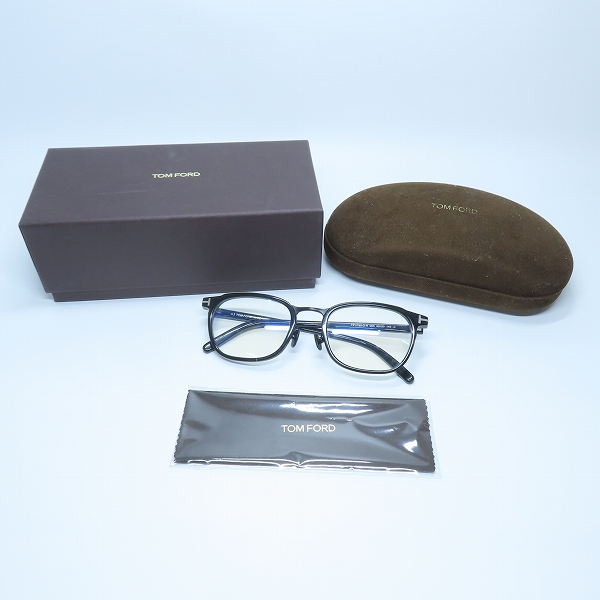 実際に弊社で買取させて頂いたTOM FORD/トムフォード メガネフレーム アイウェア 眼鏡 TF5785-D-B 005の画像 9枚目