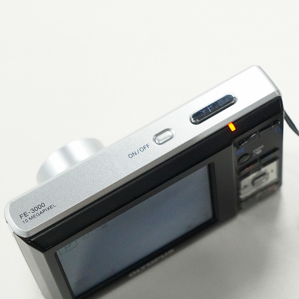 実際に弊社で買取させて頂いたOLYMPUS/オリンパス CAMEDIA fe FE-3000 コンパクトデジタルカメラ 動作確認済みの画像 3枚目
