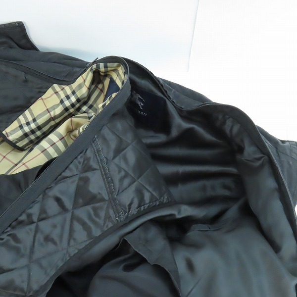 実際に弊社で買取させて頂いたBURBERRY LONDON/バーバリー ロンドン キルティングライナー付き ハーフコート BJB77/BJB77-104-09/Lの画像 5枚目