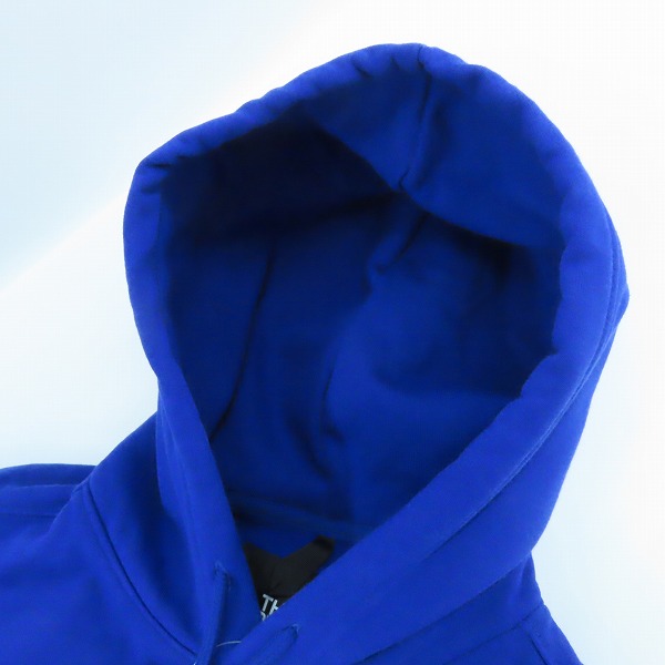 実際に弊社で買取させて頂いた【未使用】THE NORTH FACE × KAWS/ノースフェイス×カウズ プルオーバーパーカー NF0A7WLIVA6/XLの画像 5枚目