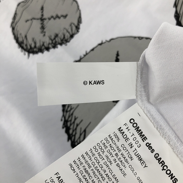 実際に弊社で買取させて頂いた【未使用】COMME des GARCONS SHIRT×KAWS/コムデギャルソンシャツ×カウズ カラープリント Tシャツ FH-T003/XLの画像 4枚目