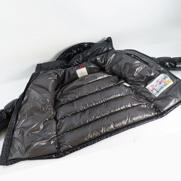 実際に弊社で買取させて頂いた【JPタグ】MONCLER/モンクレール MAYA GIUBBOTTO/マヤ ダウンジャケット I20911A53600 68950/1の画像 6枚目