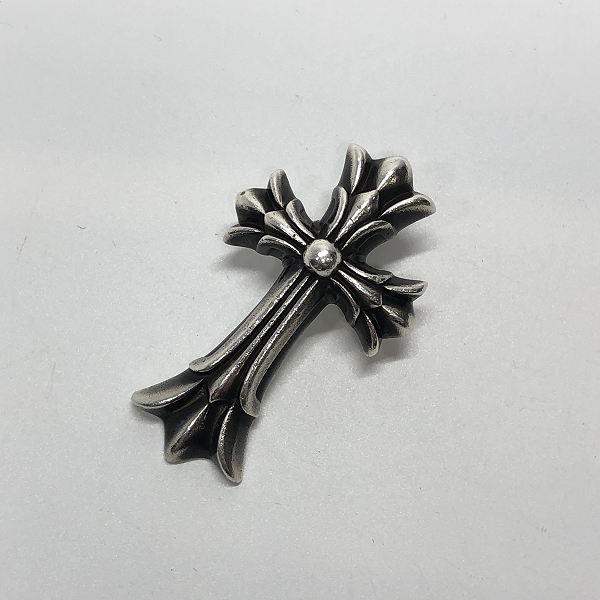 実際に弊社で買取させて頂いたCHROME HEARTS/クロムハーツ ダブルCHクロス ペンダント スモール