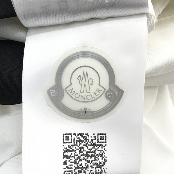 実際に弊社で買取させて頂いた【JPタグ】MONCLER/モンクレール MYTHOS/ミトス ジップアップパーカー F10911A71500 549ML /4の画像 6枚目