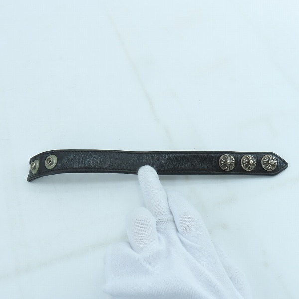 実際に弊社で買取させて頂いたCHROME HEARTS/クロムハーツ 3ボタン2スナップ レザーブレスレット/クロスボタンの画像 9枚目