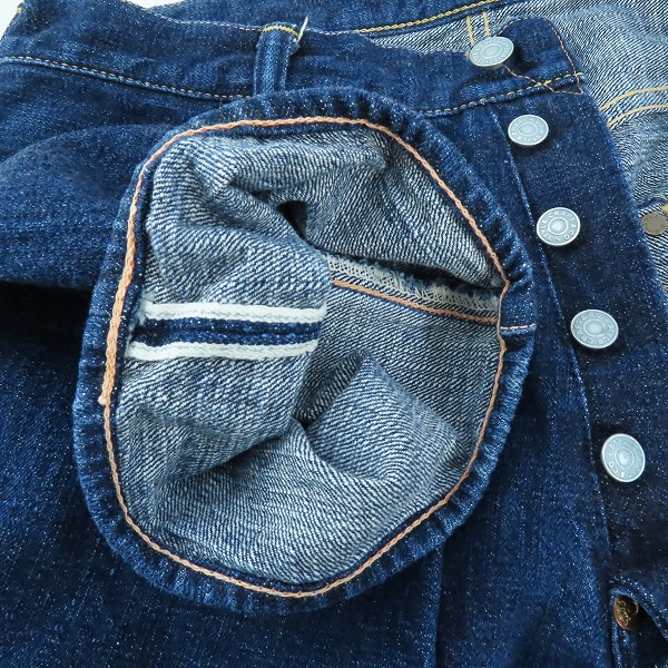 実際に弊社で買取させて頂いたEVISU/エヴィス 新恵美寿神頭 ボタンフライ デニムパンツ LOT 2007 36×35の画像 2枚目