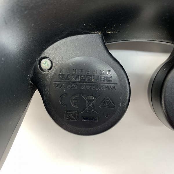 実際に弊社で買取させて頂いたNintendo/任天堂 ニンテンドー ゲームキューブ コントローラー DOL-003 2点セットの画像 3枚目