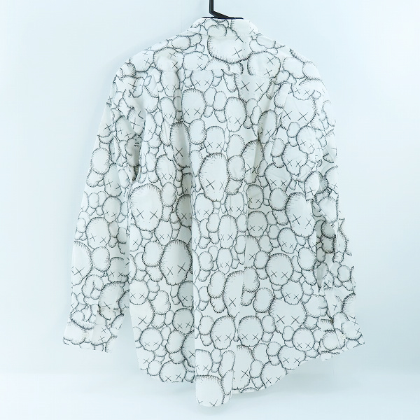 実際に弊社で買取させて頂いたCOMME des GARCONS SHIRT×KAWS/コムデギャルソンシャツ×カウズ 21AW 総柄 シャツ FH-B025-W21-1/Lの画像 1枚目