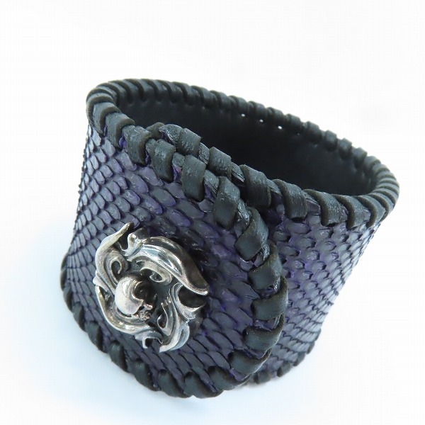 実際に弊社で買取させて頂いたF.A.L/エフエーエル パイソン レザーブレスレット