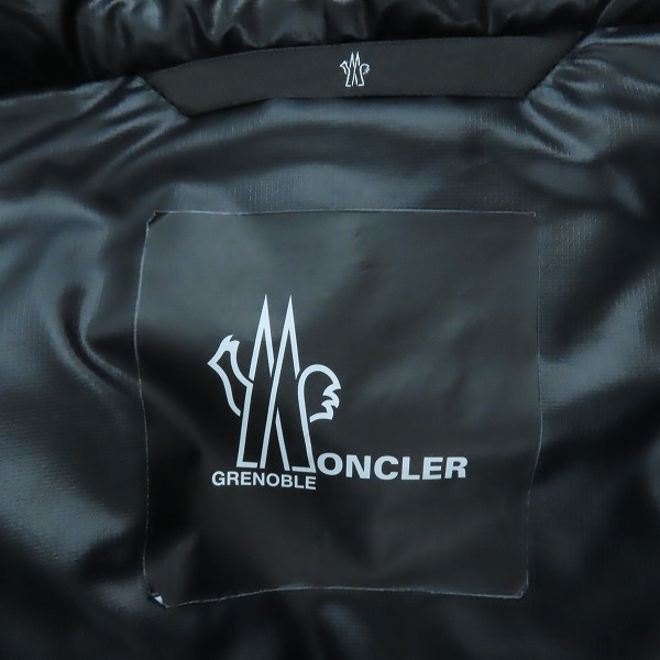 実際に弊社で買取させて頂いた【JPタグ】MONCLER/モンクレール GRENOBLE/グルノーブル MAZOD GIUBBOTTOマゾット ダウンジャケット I20971A00046/4の画像 2枚目
