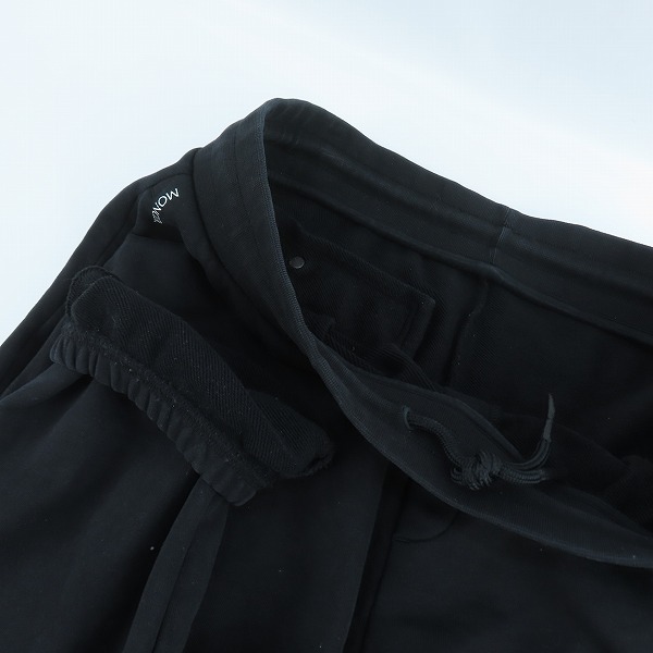 実際に弊社で買取させて頂いた【JPタグ】MONCLER/モンクレール ジョガーパンツ/スウェットパンツ サイドロゴ PANTALONE G10918H72810 8098U/XLの画像 2枚目