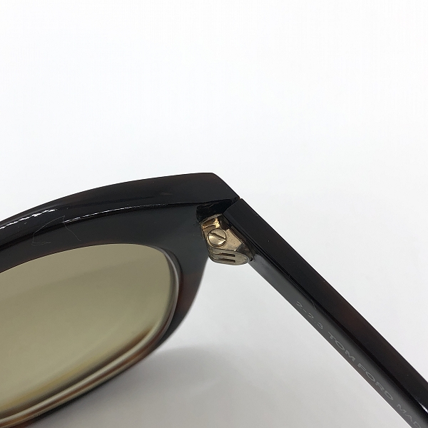 実際に弊社で買取させて頂いたTOM FORD/トムフォード サングラスフレーム/アイウェア TF9258 の画像 4枚目