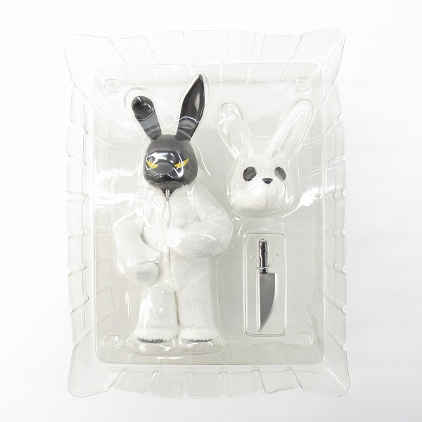 実際に弊社で買取させて頂いた【未開封】Munky King Luke Chueh/ルーク・チュエ  Black in White フィギュアの画像 2枚目