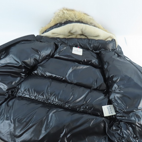 実際に弊社で買取させて頂いた【JPタグ】MONCLER/モンクレール ARMORICANO GIUBBOTTO ダウンジャケット F20911B57702/3の画像 7枚目