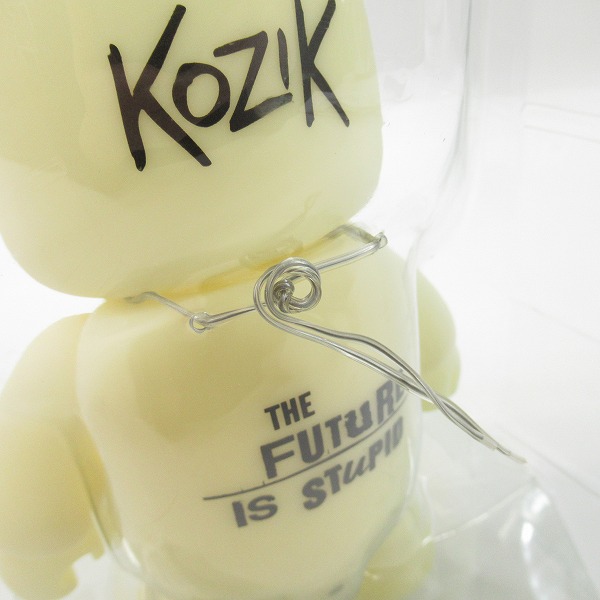 実際に弊社で買取させて頂いたToy2R KOZIK Qee Anarqeeシリーズ SMORKIN Bear 蓄光 フィギュアの画像 6枚目
