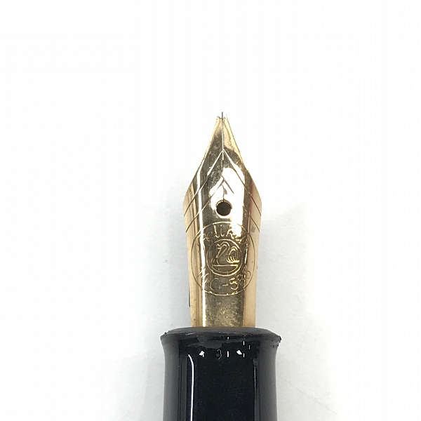 実際に弊社で買取させて頂いたPELIKAN/ペリカン グリーンストライプ  万年筆 ペン先14C-585の画像 1枚目