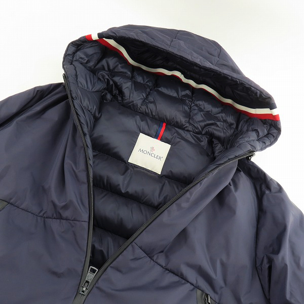 実際に弊社で買取させて頂いた【JPタグ】MONCLER/モンクレール MELAMPYRE/メランピル ショート ダウンジャケット H20911A00218/0の画像 5枚目