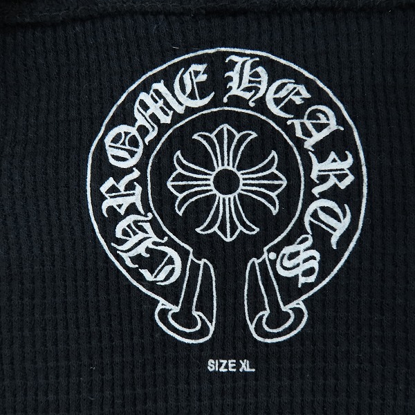 実際に弊社で買取させて頂いたCHROME HEARTS/クロムハーツ ホースシュー CHプラス プリント ジップアップ パーカー 003-033599 XLの画像 2枚目