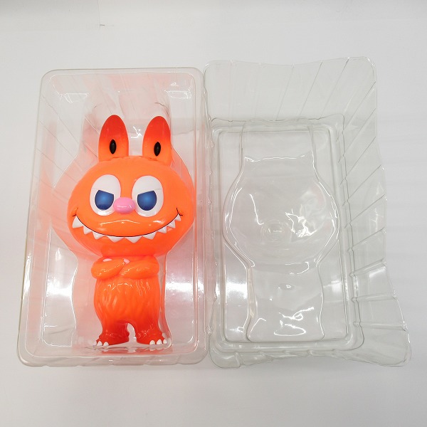 実際に弊社で買取させて頂いたCOWAWA by kasing lung x how2work hk labubu/ラブブ ソフビ オレンジの画像 8枚目