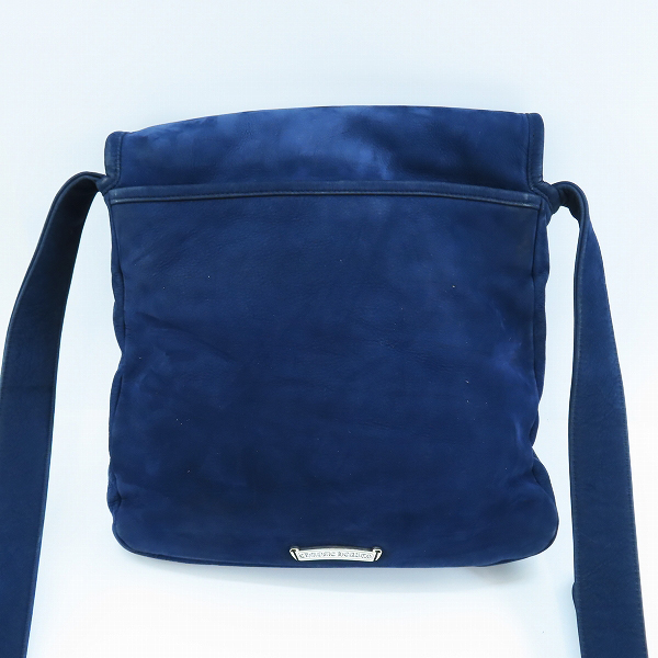 実際に弊社で買取させて頂いたCHROME HEARTS/クロムハーツ MESSENGER BAG SWEDE FILIGREE CROSS/ラージフィリグリークロス ショルダーバッグの画像 1枚目