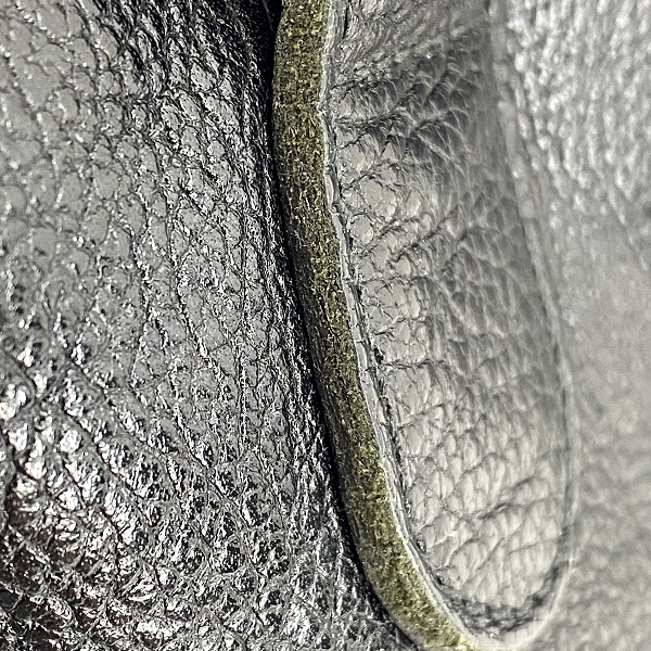 実際に弊社で買取させて頂いたIL BISONTE/イルビゾンテ レザー ハンドバッグ ブラックの画像 8枚目