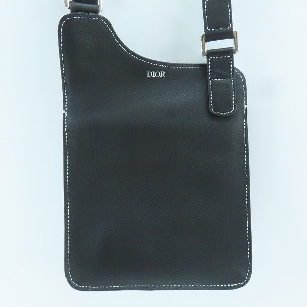 実際に弊社で買取させて頂いたDior×KAWS/ディオール×カウズ サドルショルダーバッグ ブラック の画像 1枚目