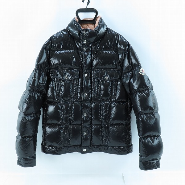 実際に弊社で買取させて頂いたMONCLER/モンクレール MONTMIRAIL ダウンジャケット F20911A56700 C0613 /2