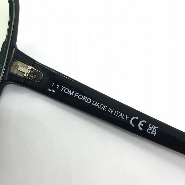 実際に弊社で買取させて頂いたTOM FORD/トムフォード Delphine-02/デルフィーヌ 純正レンズ付き サングラスフレーム TF992 ECO 01Bの画像 5枚目