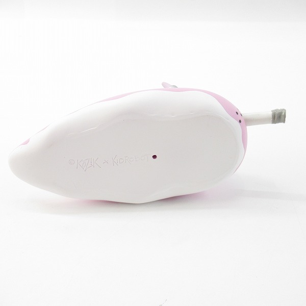 実際に弊社で買取させて頂いたKIDROBOT/キッドロボット KOZIK RIDE 'EM Bob SMORKIN LABBIT フィギュアの画像 5枚目