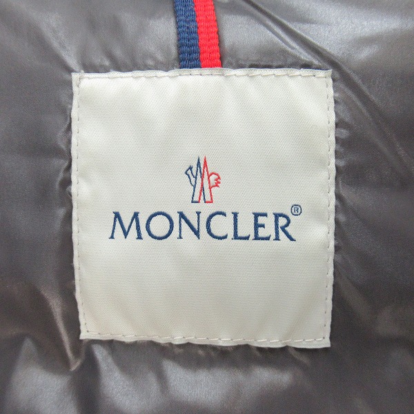 実際に弊社で買取させて頂いた【JPタグ】MONCLER/モンクレール MAYA/マヤ ダウンジャケット 020914036650 68950/1の画像 2枚目