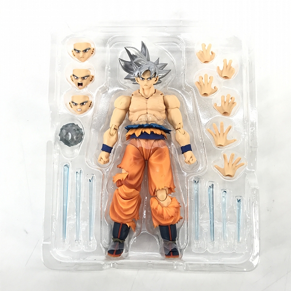 実際に弊社で買取させて頂いたBANDAI/バンダイ S.H.Figuarts ドラゴンボール超 孫悟空 身勝手の極意の画像 1枚目