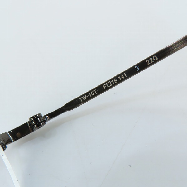 実際に弊社で買取させて頂いた999.9/フォーナインズ リムレス/スクエア型 度入り 眼鏡/メガネフレーム/アイウェア TW-10Tの画像 5枚目