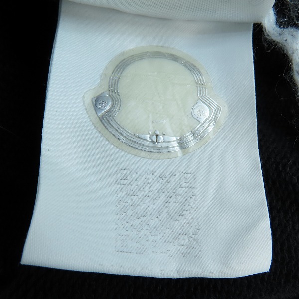 実際に弊社で買取させて頂いた【JPタグ】MONCLER/モンクレール SWEAT SHIRT/ロゴワッペン クルーネック スウェット トレーナー H10918G00051 809KR/XLの画像 6枚目