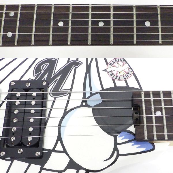 実際に弊社で買取させて頂いた★ESP/イーエスピー 千葉ロッテマリーンズ マーくん アンプ内蔵 エレキギター ストラップ・認定証・ケース付の画像 5枚目