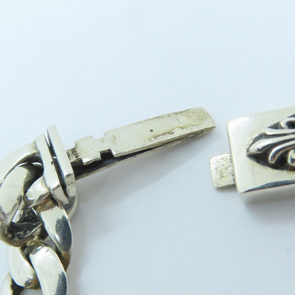 実際に弊社で買取させて頂いたCHROME HEARTS/クロムハーツ クラシック ミニIDブレスレット フローラルクロス 24リンクの画像 8枚目