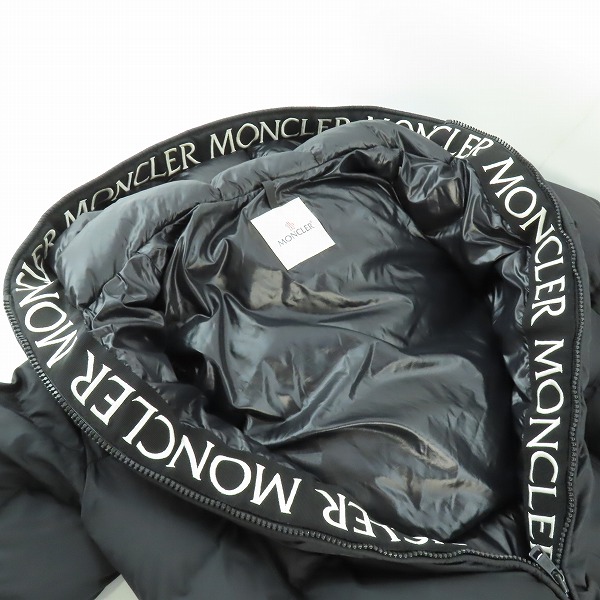 実際に弊社で買取させて頂いた【JPタグ】MONCLER/モンクレール MONTCLA GIUBBOTTO/モンクラー ダウンジャケット G20911A00144 C0300/4の画像 2枚目