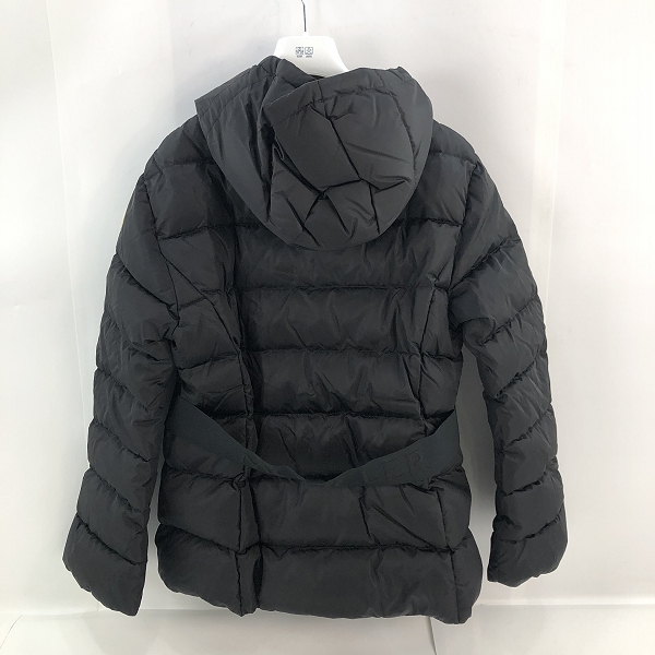 実際に弊社で買取させて頂いた【JPタグ】MONCLER/モンクレール DERA/デラ ダウンコート H20931A00116/4の画像 1枚目