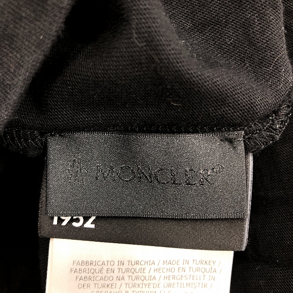 実際に弊社で買取させて頂いた【JPタグ】MONCLER/モンクレール ジーニアス MAGLIA T-SHIRT 半袖Tシャツ G10928C73210 XLの画像 3枚目