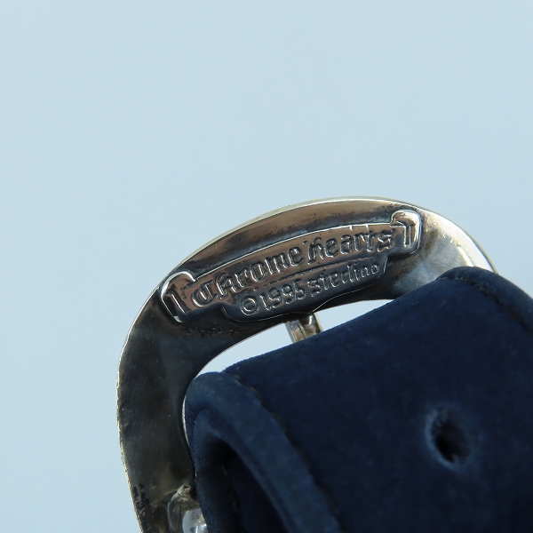 実際に弊社で買取させて頂いたCHROME HEARTS/クロムハーツ MESSENGER BAG SWEDE FILIGREE CROSS/ラージフィリグリークロス ショルダーバッグの画像 7枚目