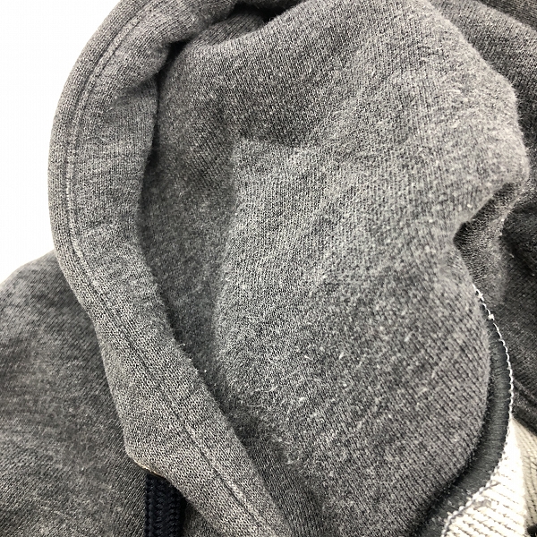 実際に弊社で買取させて頂いた【JPタグ】 MONCLER/モンクレール MAGLIA プルオーバーパーカー グレー F20918G74610/XLの画像 7枚目